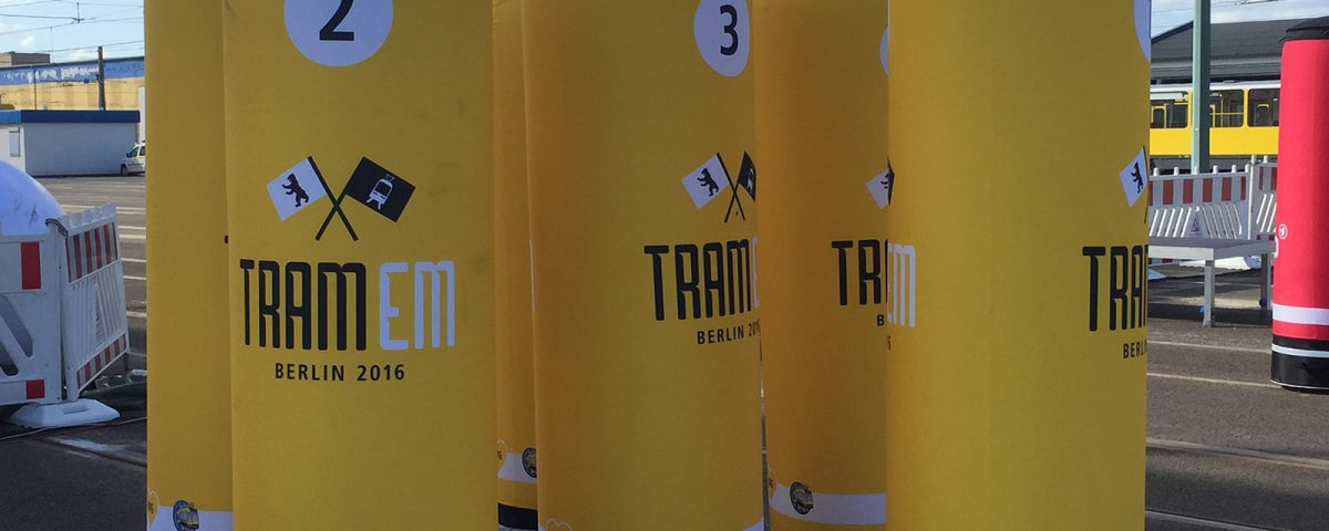 Aufblasbare Lichtsäulen für die Berliner Verkehrsbetriebe