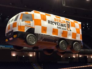 Sonderform-Indoor- und Outdoor-RC-Flugschiff für Berlin Recycling