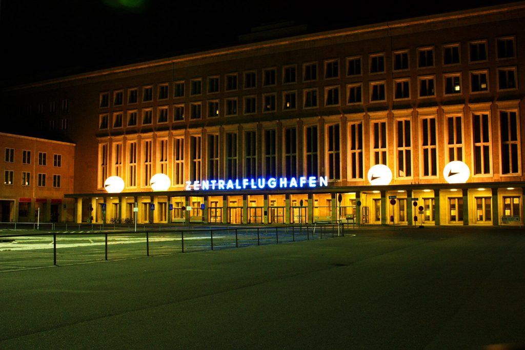 Leuchtballons Berlin Tempelhof